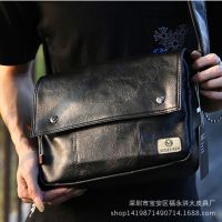 [COD] 2021 new mens bag retro leather shoulder Messenger casual solid school