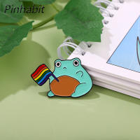 Pinhabit Rainbow Flag Froggy Enamel Pins Custom กบเข็มกลัด Lapel ป้ายการ์ตูนสัตว์เครื่องประดับของขวัญสำหรับคนรัก Friends