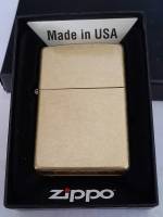 ZIPPO 48267   REGULAR STREET BRASS   สีทองลายเรียบรุ่นใหม่   ราคาถูกสุด  ของใหม่ไม่ผ่านการใช้งาน  มาพร้อมกล่องตรงรุ่น  รับประกันของแท้นำเข้าจากอเมริกา