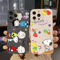 กรณีโทรศัพท์สำหรับ iPhone 13 12 Pro Max 11 XR 7 8 SE 2020แฟชั่น Snoopy สุนัขสีดำตารางขอบปกเต็มเลนฝาครอบป้องกัน