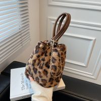 [COD] 2021 chain leopard print plush drawstring pleated bucket bag fashion foreign trade export wholesale womens