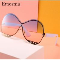 2022 New Fashion Elegant Sunglasses Women Star Hollow Lens Vintage Oversized Gradient Cat Eye Sun Glasses Female Ins Hot Eyewear