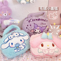 (ร้อน) Sanrioes อะนิเมะการ์ตูน Kuromi My Melody Cinnamoroll ผ้าห่มตุ๊กตานุ่มยัดไส้ Plushie หมอนผ้าห่มแบบพกพาผ้าห่มรถเข็นเด็ก