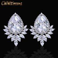 {เครื่องประดับหาน} แบรนด์ CWWZircons อินเทรนด์ต่างหูเพชรสังเคราะห์ Diamante สีเงินประกายหยดน้ำตาขนาดใหญ่ต่างหู CZ377