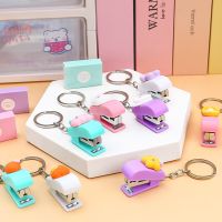 10# Cartoon Mini Stapler Childrens Bookbinding Stationery Small Stapler Cute Student Portable Stapler Bookbinding Staples Staplers Punches