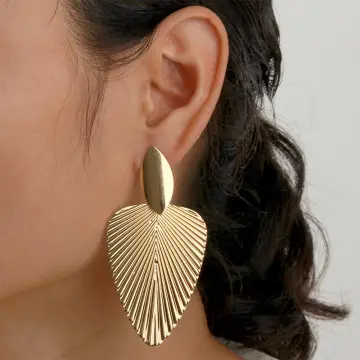 Gold hanging sale earrings with price