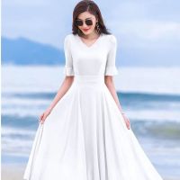 กระโปรงชายหาดสำหรับสุภาพสตรี Half-length sleeves and large swing solid color V-neck mid-length chiffon dress over the knee vacation beach dress long skirt