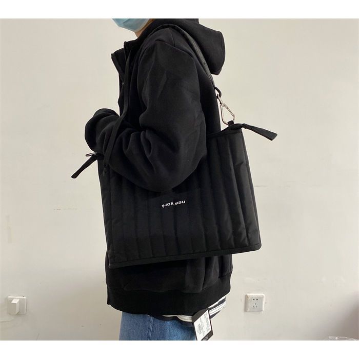 กระเป๋าแล็ปท็อปสไตล์เกาหลี-กระเป๋าถุงสำหรับแม็คบุ๊คผ้าฝ้ายสไตล์เกาหลีสำหรับใส่-macbook-air-สีดำล้วนพกพา