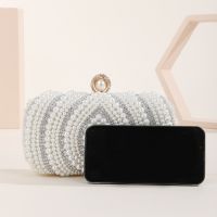 Luxury Pearl Clutch Bags Women Purse Diamond Ladies Hand Bags White Evening Bags For Party Wedding Evening Party HandbagTH