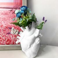 Creative Vase Anatomical Heart Shape Flower Vase Nordic Body Art Vase Resin Ornament Desktop Flower Pot Home Decor Best Gift
