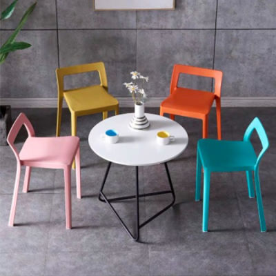 เก้าอี้พลาสติก เก้าอี้สไตล์นอร์ดิก เก้าอี้ตกแต่งร้าน เก้าอี้ทานอาหาร สีสันสวยงาม แข็งแรง