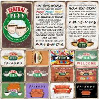 《Glass house》 Central Perk Friends Coffee ป้ายดีบุกวินเทจป้ายโลหะแผ่นตกแต่ง Retro Plate Cafe Kitchen Living Room Bar Decoration