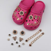 Crocs Jibbitz Charms รองเท้า DIY หัวเข็มขัดแฟชั่นอุดตันรองเท้าโลหะผสมดอกไม้มุกรองเท้าโซ่เครื่องประดับสำหรับ Crocs