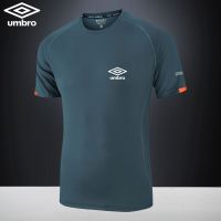 Umbro เสื้อยืดแขนสั้นผ้าไหมผู้ชาย,เสื้อยืดรอบคอหลวมไซส์ใหญ่แห้งเร็วระบายอากาศได้ดีกีฬาวิ่ง