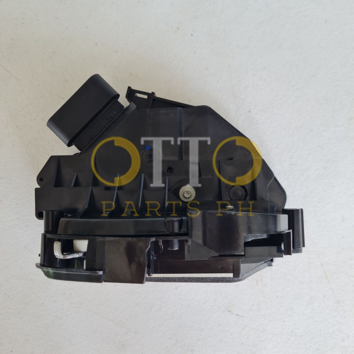 [GENUINE] Door Latch for Ford Ranger, Mazda BT-50 [2012-2020 ] and Ford ...