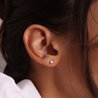 Valichain - Petite Gem Ear Stud