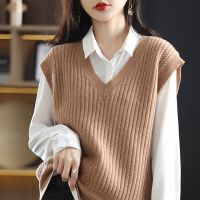 100 Pure Merino Wool Knitted Sleeveless Women Sweaters Vneck Loose Thick Warm Knitwears 6Colors Female Vest