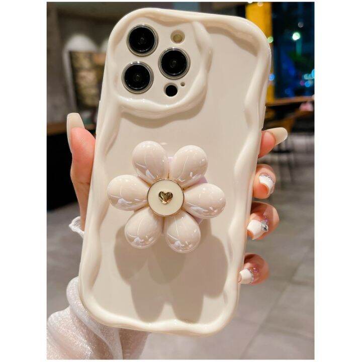 เคสสำหรับไอโฟน12-13-pro-max-mini-เคสมือถือนิ่มขอบครีมคลื่นสุดหรูกระจกแต่งหน้าดอกไม้ไข่มุกป้องกันเลนส์ตัวยึดตัวจับแฟชั่น