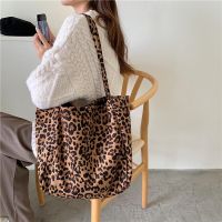 【Ready】? Korean style large-capacity lazy wind leopard print shopping bag autumn and winter literary tote canvas bag simple one-shoulder portable