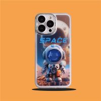 Cartoon European And American Astronaut Doll Apple 14Pro Mobile Phone Case Suitable For Iphone13 Lens All-Inclusive Soft Case 12/11 Straight Edge Matte 【SEP】
