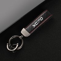 Leather car keychain horseshoe buckle jewelry key chain for Volvo XC70 with logo car Accessories