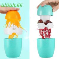 Manual Plastic Fruit Juicer Cup Extractor Lemon Orange Squeezer Auger Presse Mini Portable Kitchen Gadget