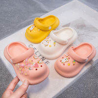 Childrens sandals girls summer new outdoor cute thick-soled cartoon sandals closed toe home hole shoes