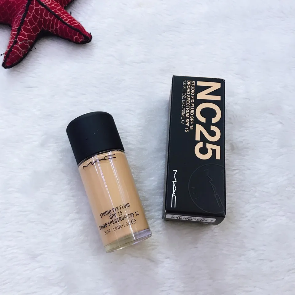 Kem nền Mac Studio Fix Fluid SPF15 NC25 