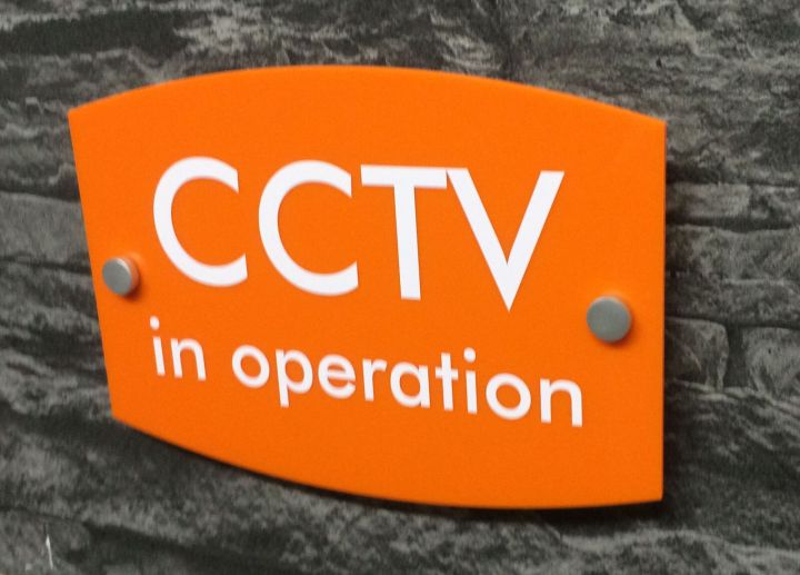 lz-customized-cctv-in-operation-security-sign-waterproof-outdoor-acrylic-many-colors