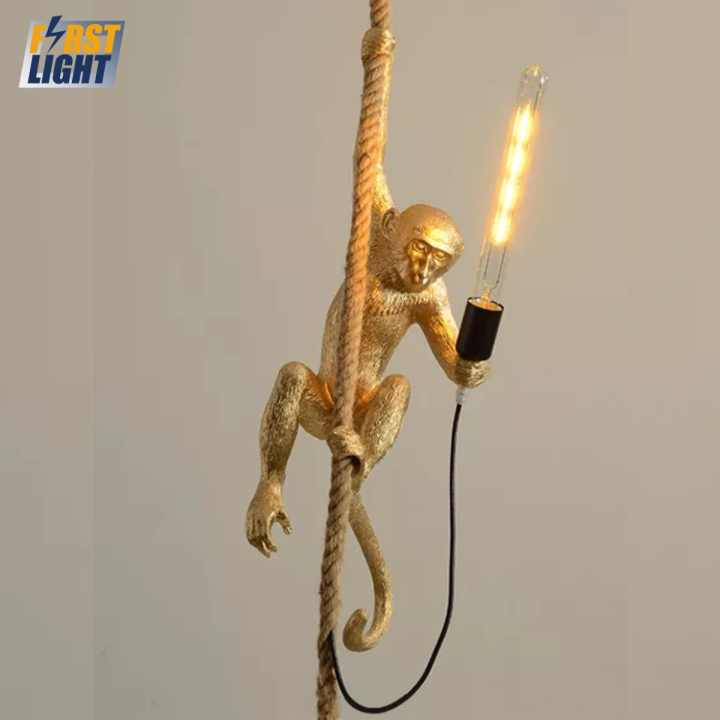 พร้อมส่งในไทย-โคมไฟลิงห้อย-โคมไฟห้อยรูปลิงเรซินสีขาวดำ-โคมไฟตกแต่งร้าน-คาเฟ่-โคมไฟติดผนังแบบสร้างสรรค์อุตสาหกรรม