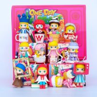 MOLLYs Day Series POPMART Bubble Mart Play Box Pumping Box Gift Decor Doll Molly Jasmine Motherland Day Edition