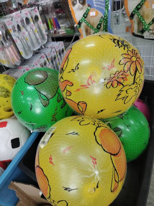 ลูกบอล-บอลยาง-บอลสระน้ำ-บอลชายหาด-จัดส่งคละลาย-คละสี