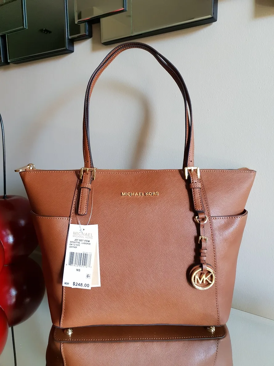 DO NOT SHARE Michael Michael Kors Jet Set LRG Tote Michael Kors Jet Set, Michael  Kors Bag, Michael Kors 