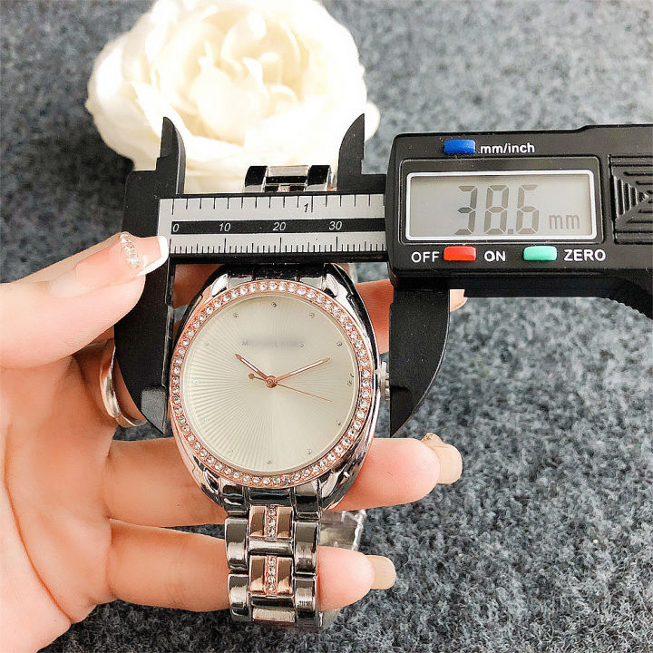 ของขวัญสำหรับแฟนสาวนาฬิกาที่เรียบง่ายเฉพาะนาฬิกาข้อมือผู้หญิงฝังเพชรหรูหรา