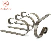 SHIPANFU ปรับได้ปรับได้ ที่แขวนถุงน่องคริสต์มาส เล็บฟรี โลหะสำหรับตกแต่ง ตะขอแขวนคริสต์มาส อุปกรณ์ปาร์ตี้คริสต์มาส ลายเถาวัลย์สวยงาม ที่เปิดประตู