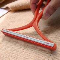 ♠► Portable Lint Remover Coat Sofa Bed Brush Clean For Clothing Fuzz Fabric Carpet Coat Sweater Wool Pet Hair Remover Fluff Tool