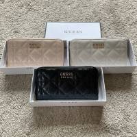 NiceBagOutlet รุ่นใหม่ล่าสุด! GUESS LONG WALLET  กระเป๋าสตางค์ใบยาวซิปรอบ  BB062202-OL