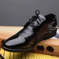 Glossy leather shoesรองเท้าหนังมันวาวรองเท้าผู้ชายคุณภาพสูงโปรโมชั่นราคาต่ำรองเท้าหนังผู้ชายรองเท้าหนังแหลมมันวาวสไตล์อินเทรนด์