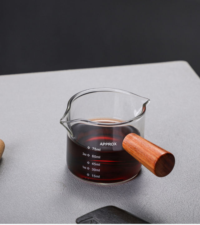 แก้วตวง-2-ปากด้ามไม้-ขนาดเล็ก-มีสเกล-ขนาด-70ml-75ml-เหยือกนม-ถ้วยนม-ถ้วยน้ำผึ้ง-เครื่องปรุงอาหารจานเล็ก-แก้ว-borosilicate