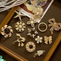 Vintage Palace Style Brooch Accessories Baroque Retro Pearl Matte Brooches For Woman Girl Party Gift