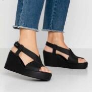 Sandal Nhựa Nữ Quai Chéo, Cao 9 cm, Đi Mưa, Chống Trơn Trượt Brooklyn