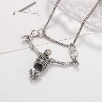 【HOT】✟ Horror Punk Pendant Men\s Necklace Hip-Hop Trend Half Jewelry Wholesale