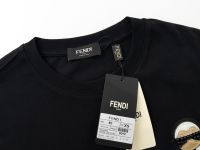 (คุณภาพสูง) 23ss NewFEND Original Trendy 100% เสื้อยืดผ้าฝ้ายสำหรับสตรีและผู้ชาย High-End Custom Classic เสื้อแฟชั่นบุคลิกภาพและสบายหลวม Fit Top เสื้อผ้าTH