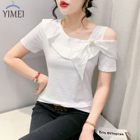 YIMEI เสื้อยืดสีขาวเปิดไหล่แขนสั้นสำหรับผู้หญิง,เสื้อยืดสีขาวเปิดไหล่โบว์ซาติน2023ใหม่สง่างามสีทึบเสื้อคอตตอนฤดูร้อน