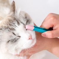 Pet Comb Tear Stain Brush Handheld Cat Eye Wipe Rub Eyes Poo Brush Cleaning Reusable Buckle Design for Cats Accessories Brushes  Combs