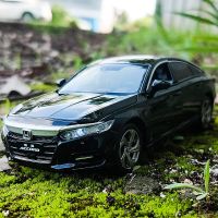 1:32 Honda Accord Model Die-casting Model Sound and Light Car Childrens Toy Collectible Boy Birthday Gift Die-Cast Vehicles