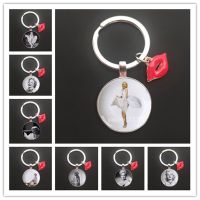 【CW】✼✲  Movie Star Marilyn Monroe Keychain with Pendent of Lips Idol Photo Chain Fans Jewelry