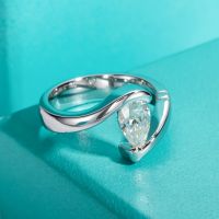Anujewel แหวนทรงลูกแพร์ D สี1CT แหวนเงิน925แหวนแต่งงานโมอิสซาไนท์สำหรับผู้หญิงแหวนหมั้นสเตอร์ลิง