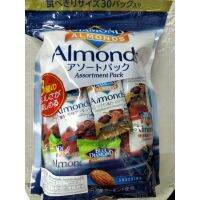 สินค้าสดใหม่ รับรองคุณภาพ  Biue Diamond Almonds Assortment Pack อัลมอนด์ กลิ่น รมควัน 150กรัม