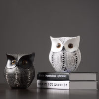 Nordic Style Owls Ornament Owl Resin Craft Lovely Bird Miniatures Figurines for Home Decor Living Room Bedroom Office Decoration